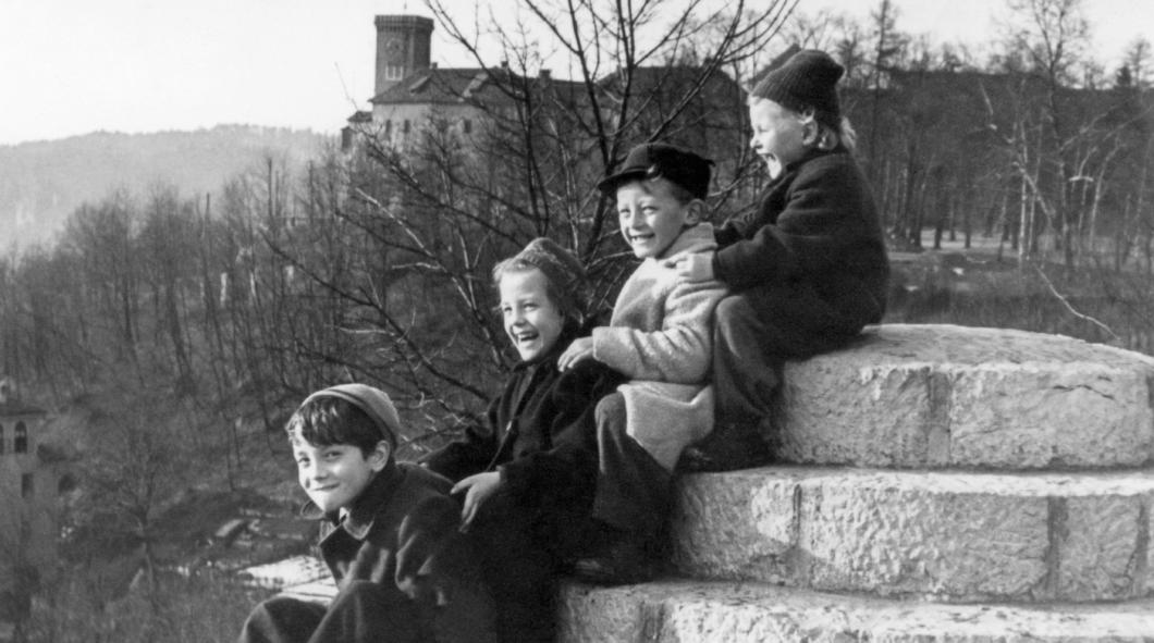 Children playing at Ljubljana Castle, around 1965, photo: Marjan Ciglič, kept by the National Museum of Contemporary History.