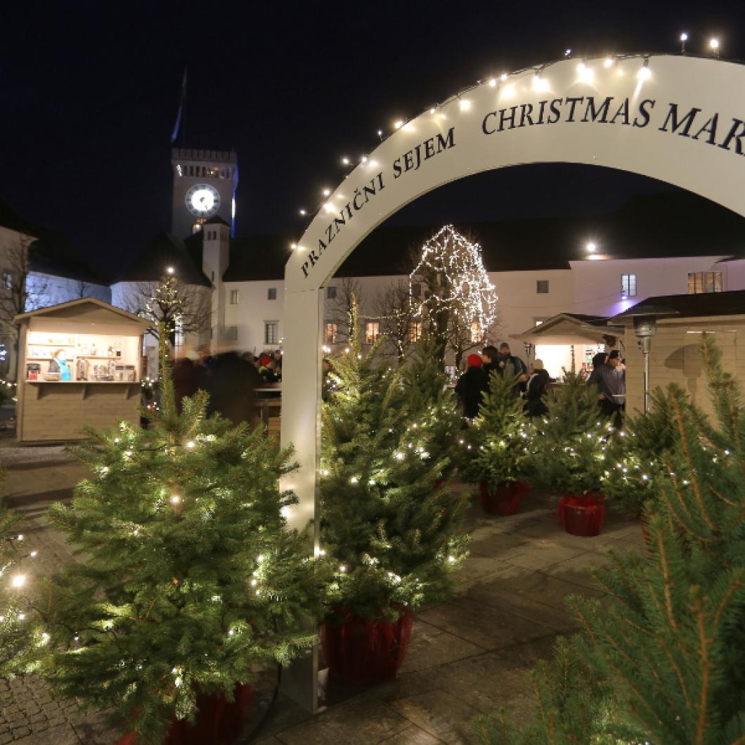 Grajski praznični sejem. Foto: Miha Mally