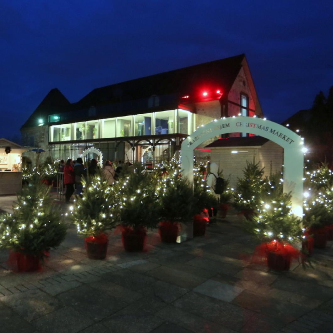 Castle Festive Fair. Photo: Miha Mally