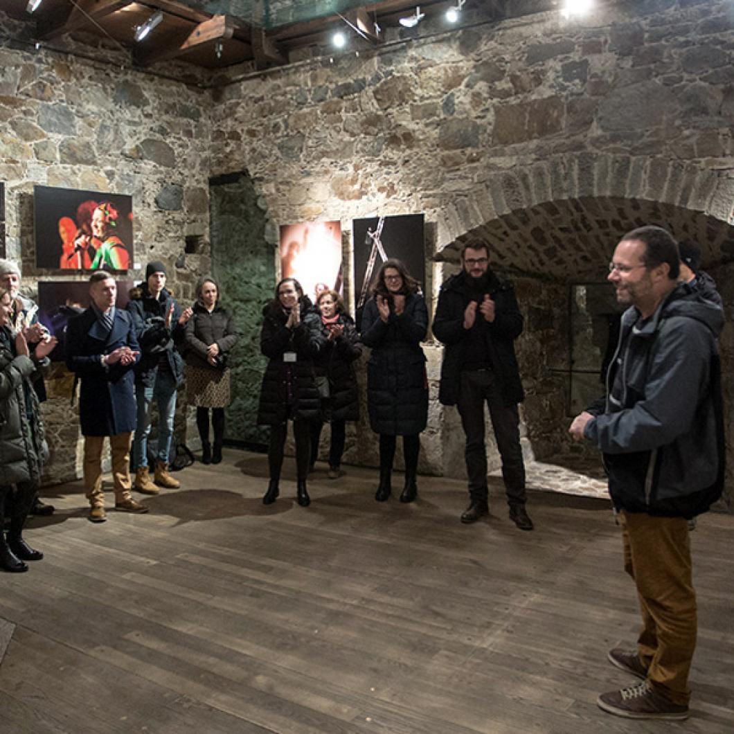 Fotografska razstava Bojan Stepančič: Godibodi: Ujeti trenutki. Foto: Miha Mally