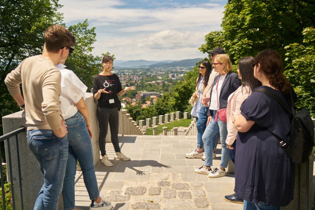 Picnic among the Castle grapevines. Photo: Blaž Žnidarič