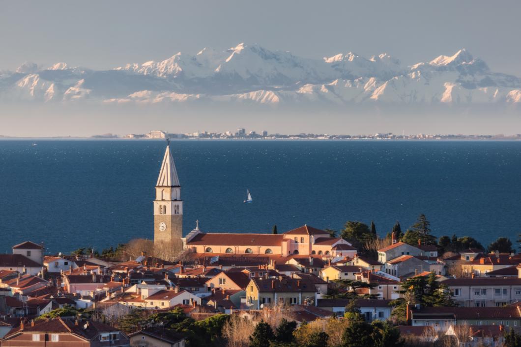 Isola with the Alps