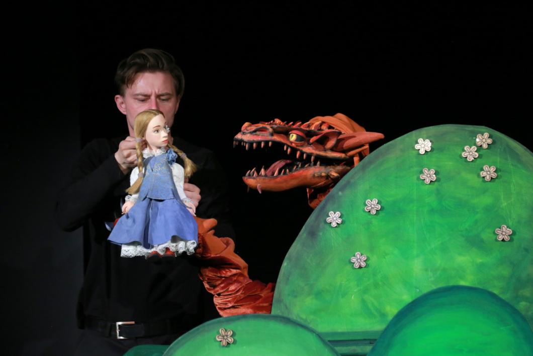 Friderik in zmaj. Foto: Miha Mally