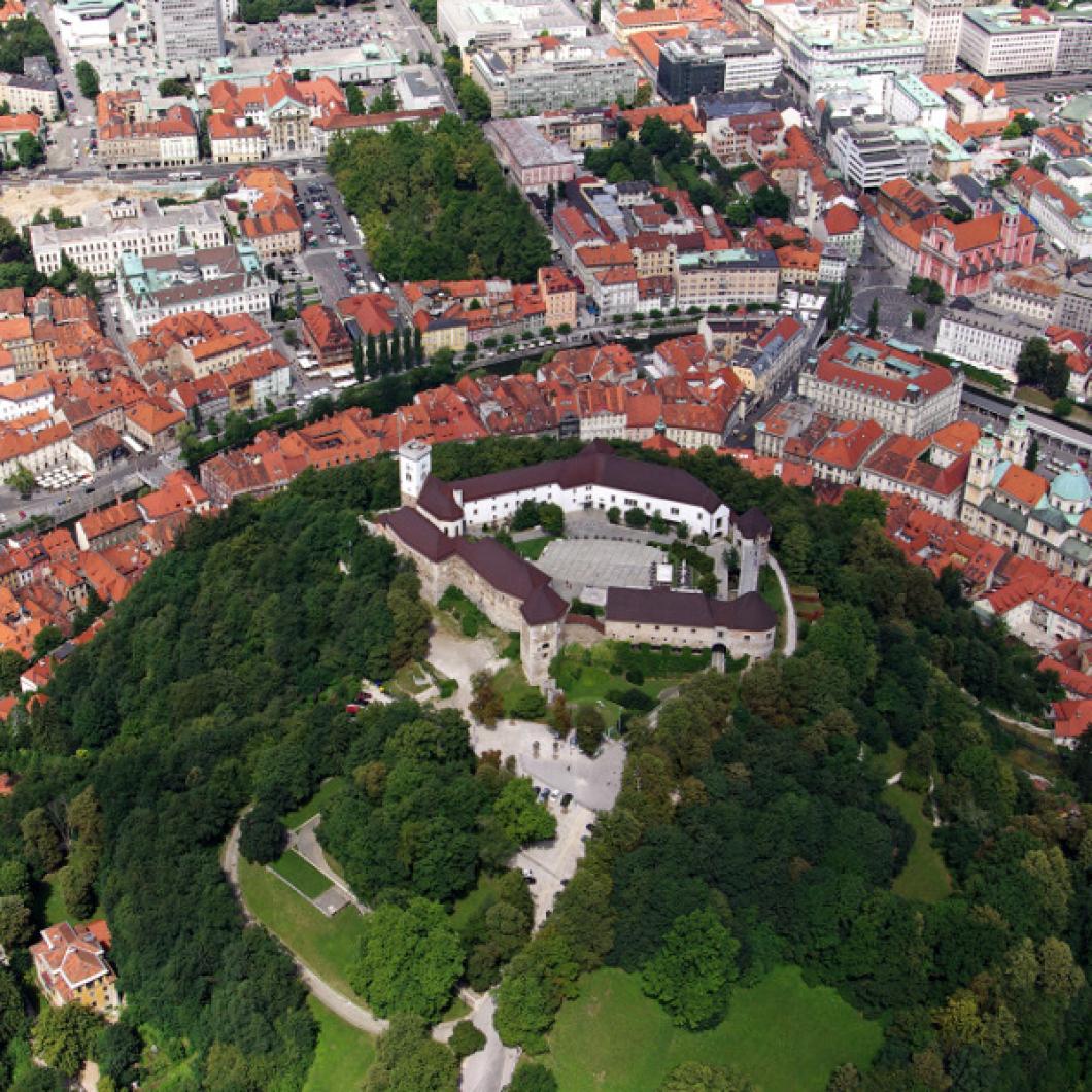 Ljubljanski grad. Foto: Primož Hieng
