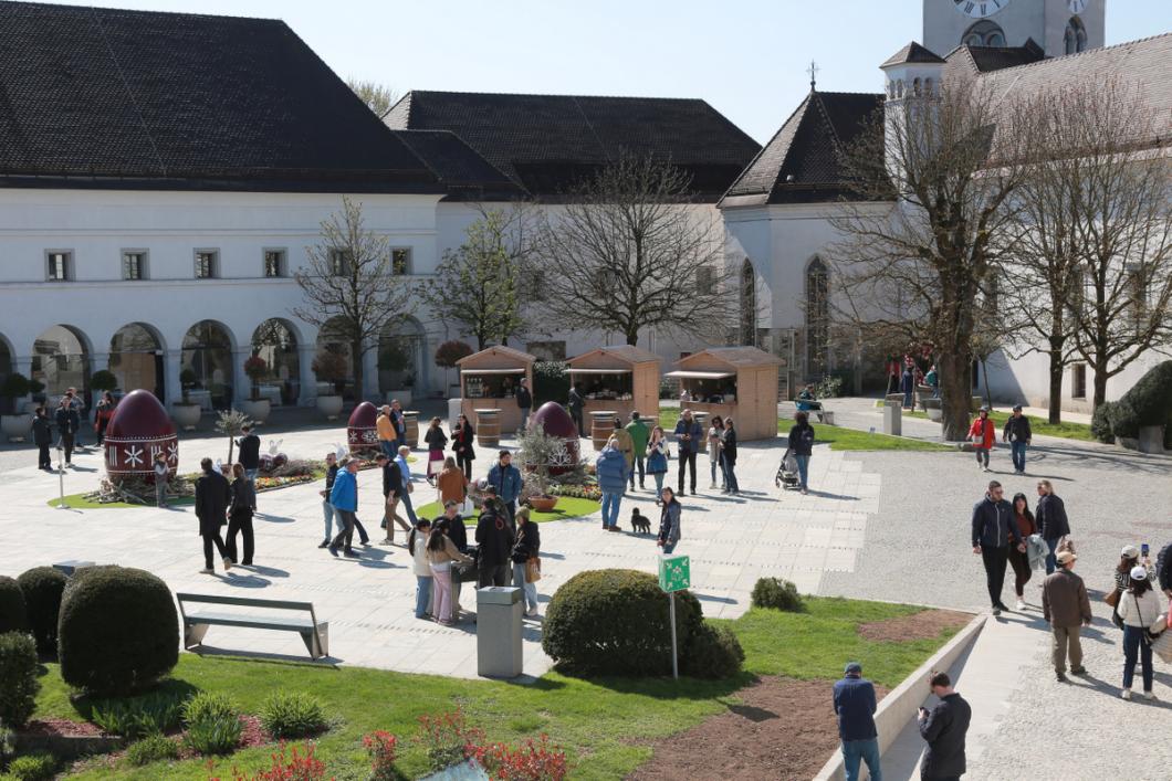 Velikonočni sejem na gradu. Foto: Miha Mally