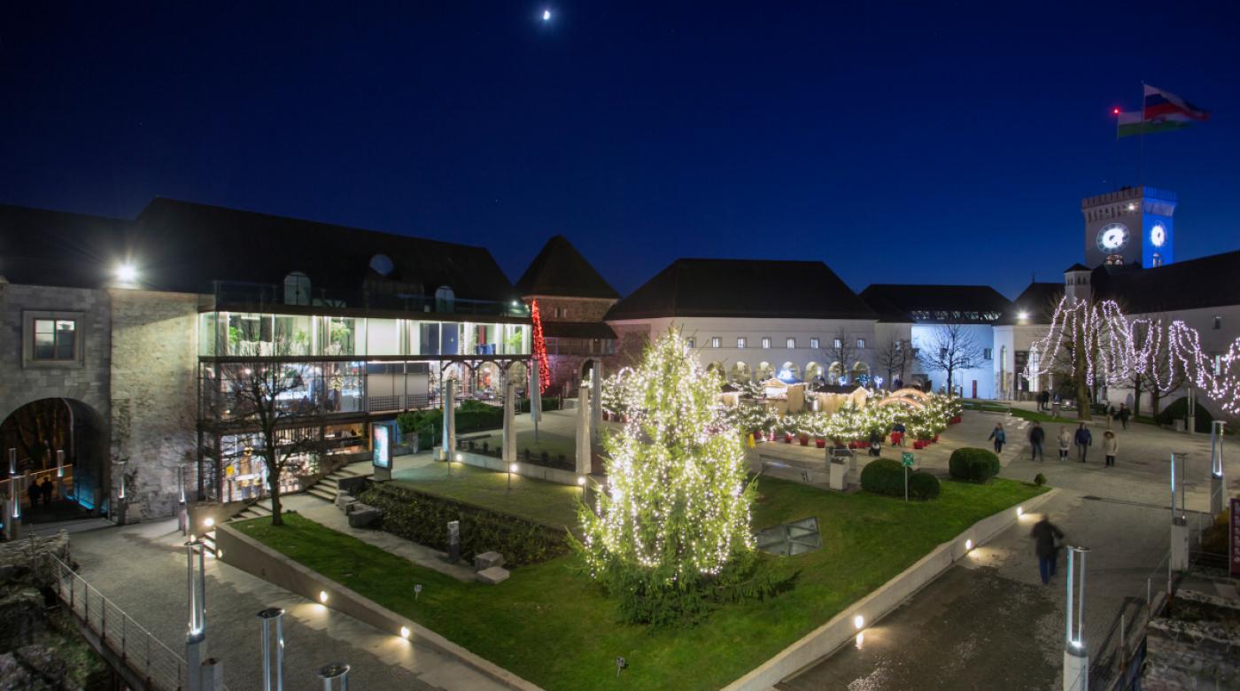 Prosinac u Ljubljanskim dvorcu. Foto: Miha Mally