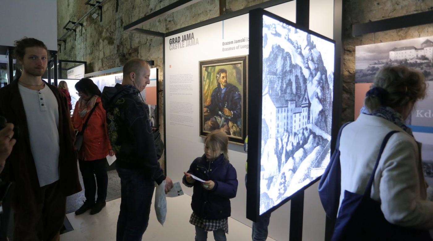 Mogočni varuhi preteklosti: Gradovi na Slovenskem. Foto: Miha Mally