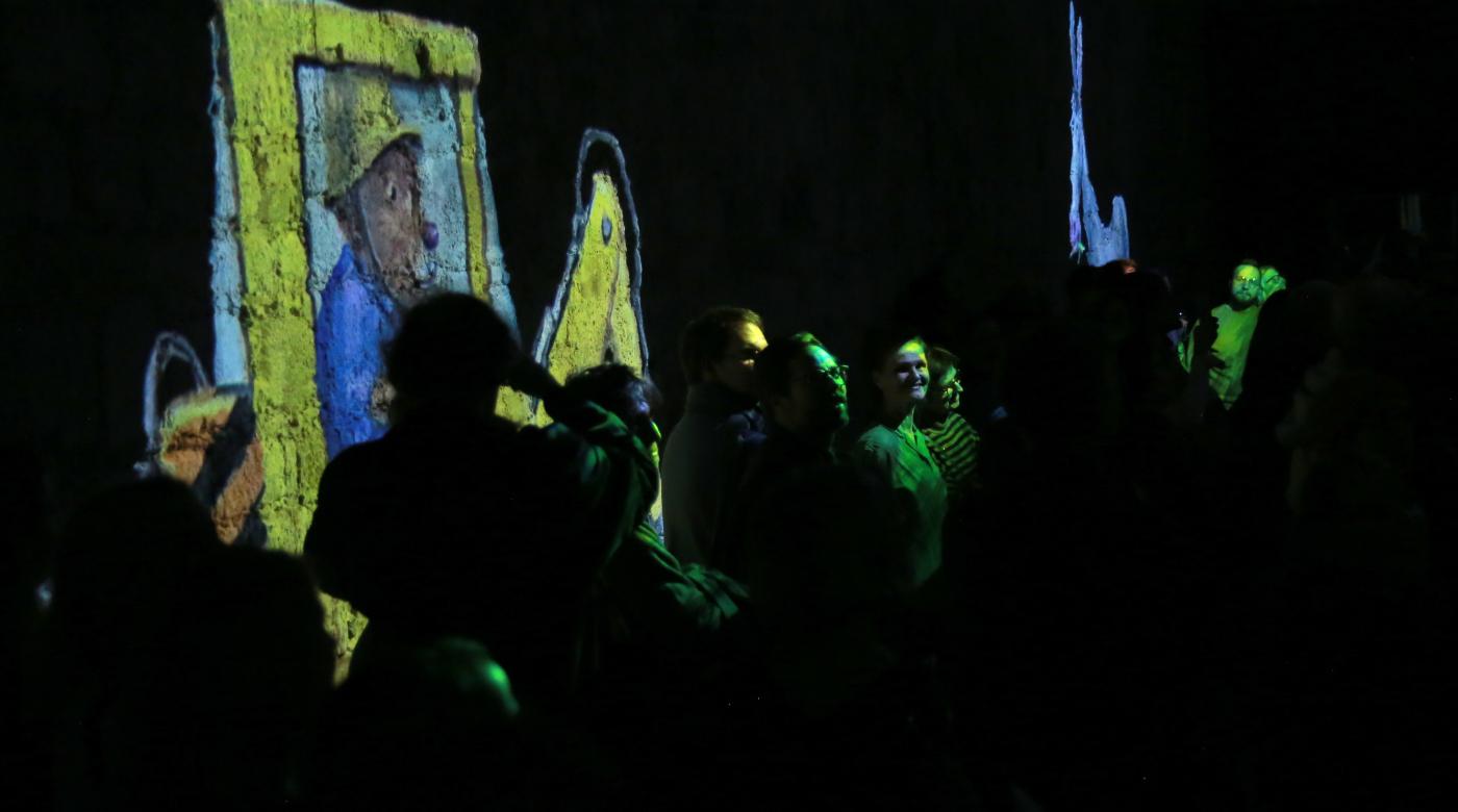 Odprtje prostorske projekcije Ko ilustracije oživijo. Foto: Miha Mally