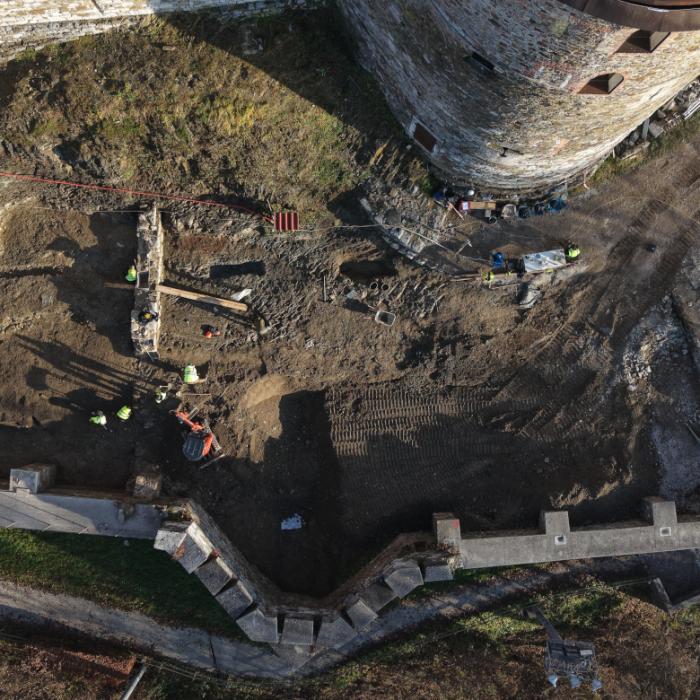 Dokumentiranje arheoloških ostalin ob trenutnih arheoloških raziskavah. Foto: Matija Lukić