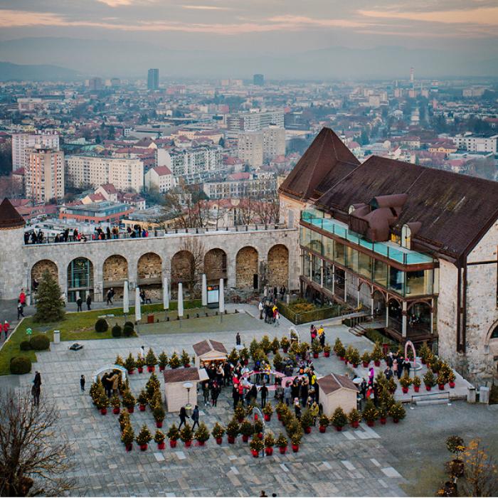 December s podaljšanim obratovalnim časom