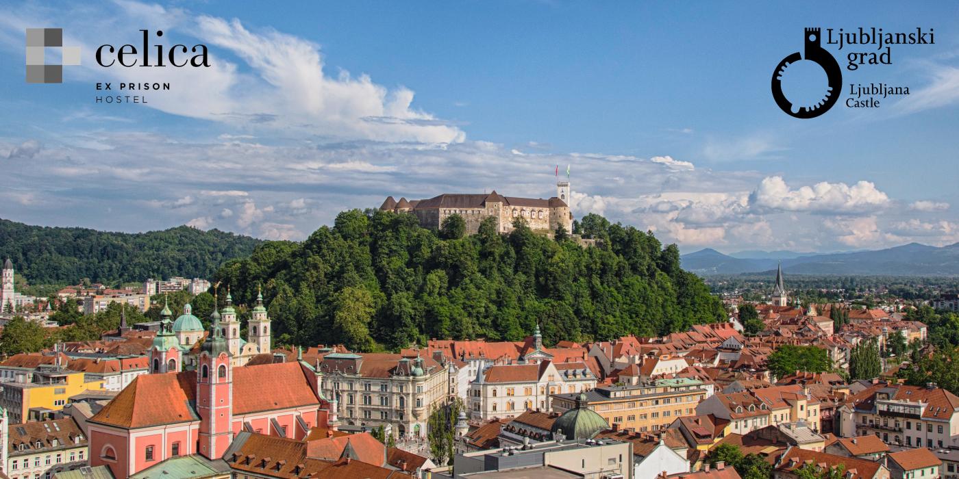 Poletna panoramska slika Ljubljanskega gradu.