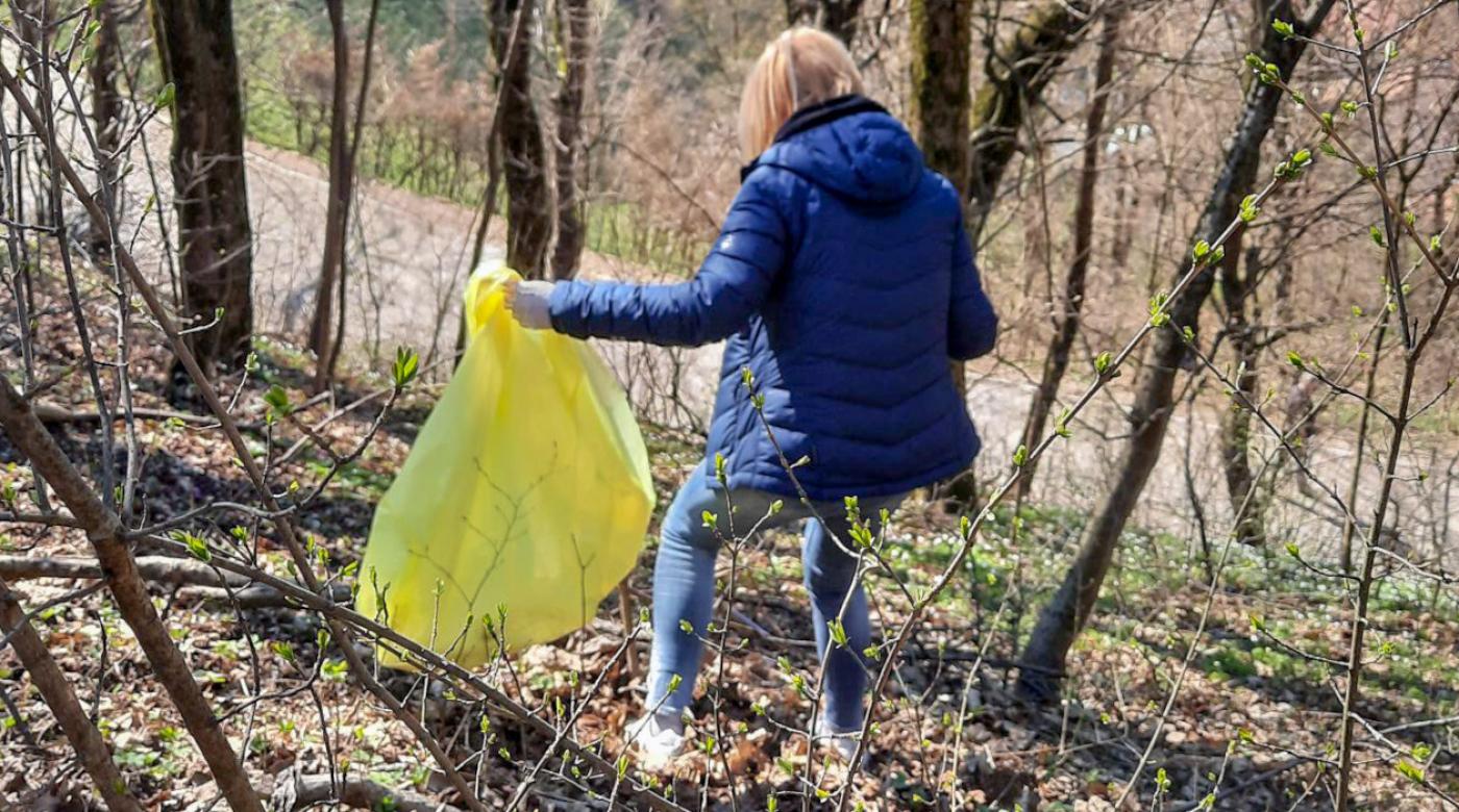 Čistilna akcija na Grajskem griču. Foto: arhiv LG