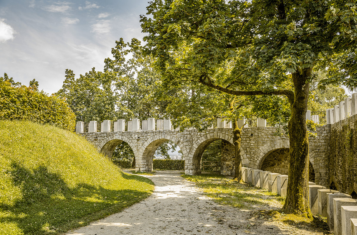 Plečnikove Šance. Foto: Primož Korošec