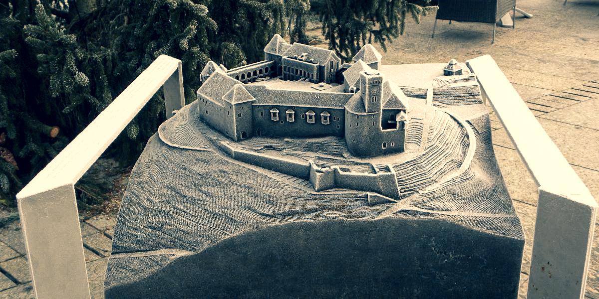 Tipna maketa, ki predstavlja Ljubljanski grad in se nahaja na Grajskem dvorišču. Foto: arhiv LG